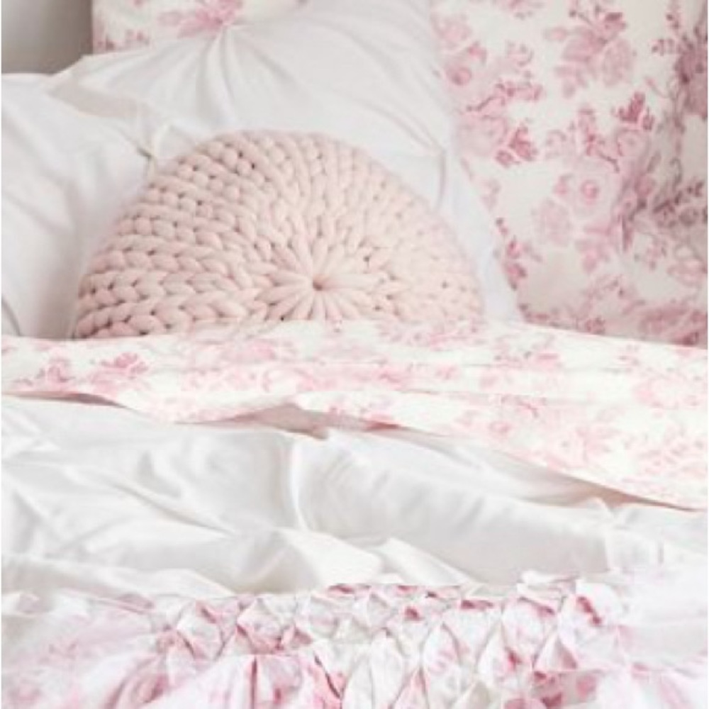 Pottery Barn Teen Love Shack Fancy sheets